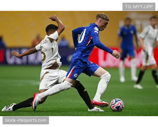 吉鲁未来潜力无限，转会传闻引发多家豪门关注